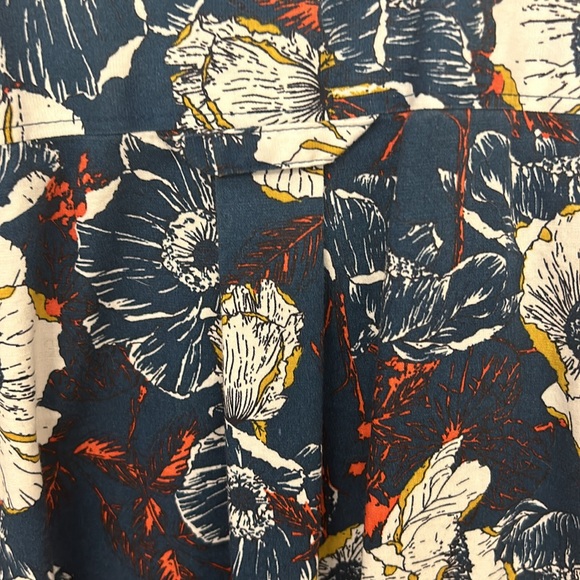 Floral print button down shirt - Picture 5 of 7